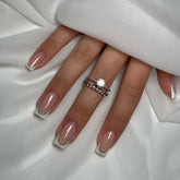 Simple Fine Glitter French Nude Press on Nails 24Pcs Medium Oval Nails