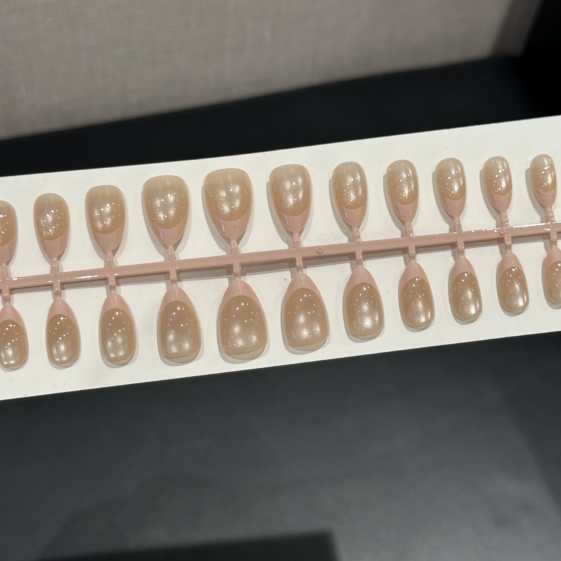 French Cat Eye Presson on Nails 30Pcs Medium Almond Nails (All Size)