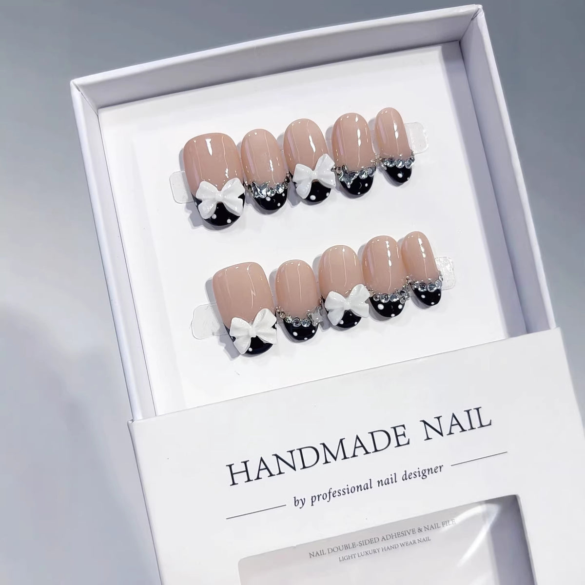 Diamond Bow（Handmade press on nails）/10Pcs Squoval Nails