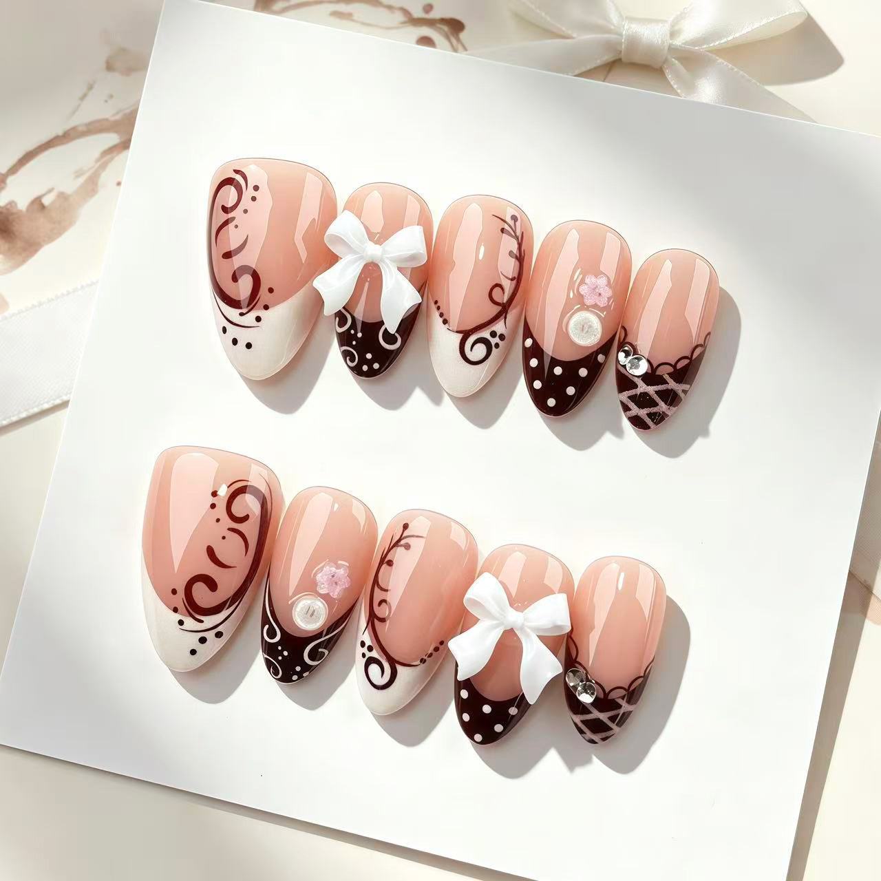 Lace Lolita Bow Presson on Nails 10Pcs Medium Almond Nails