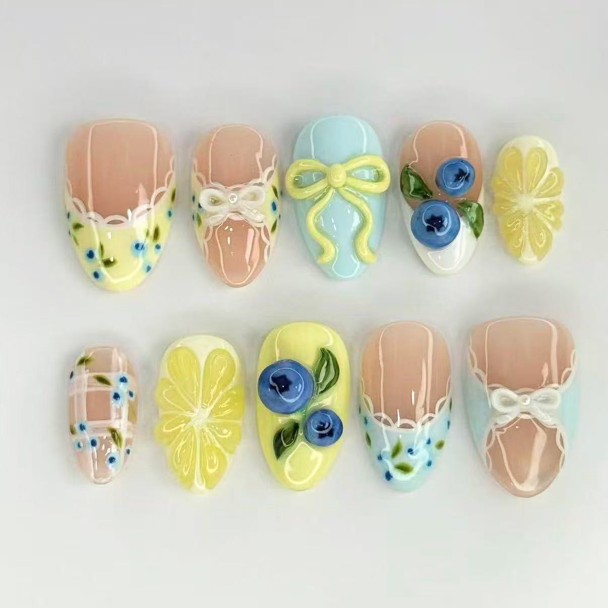 Lace Berry Summer Press on Nails 10Pcs Short Almond Nails