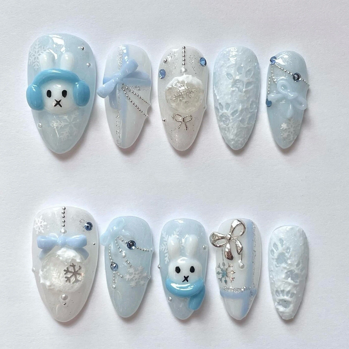 Christmas Snowflake Bunny（Handmade press on nails）/10Pcs Almond Nails