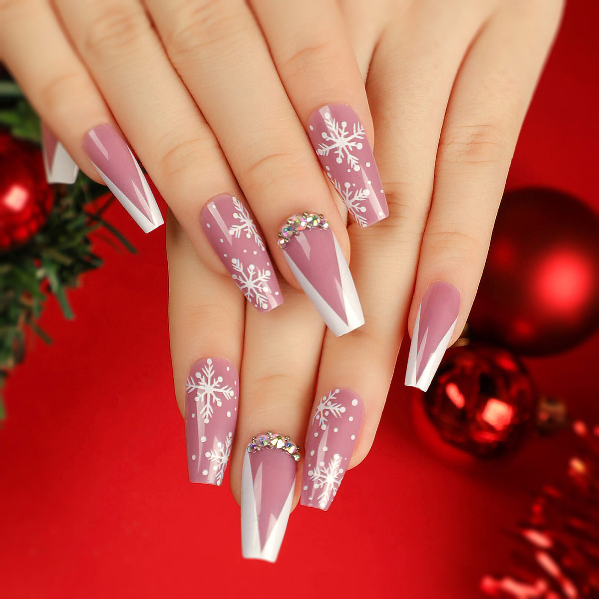 Snowflake Diamond Press on Nails 24Pcs Medium Squoval Nails