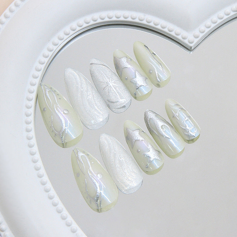 Streaming Shining Star Cat Eye on Nails 24Pcs Medium Almond Nails