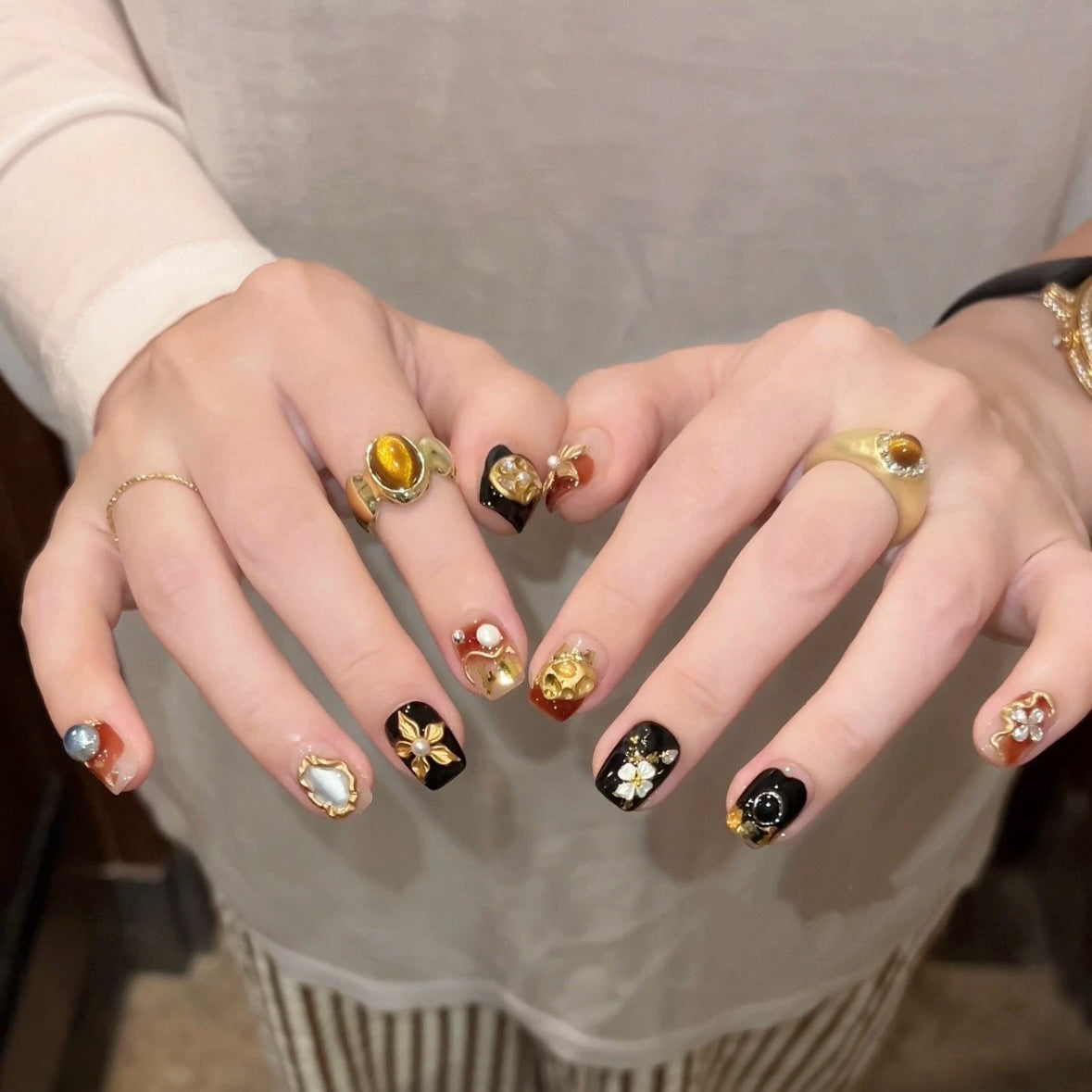 Black Gold 3D Flower（Handmade press on nails）/10Pcs Square Nails