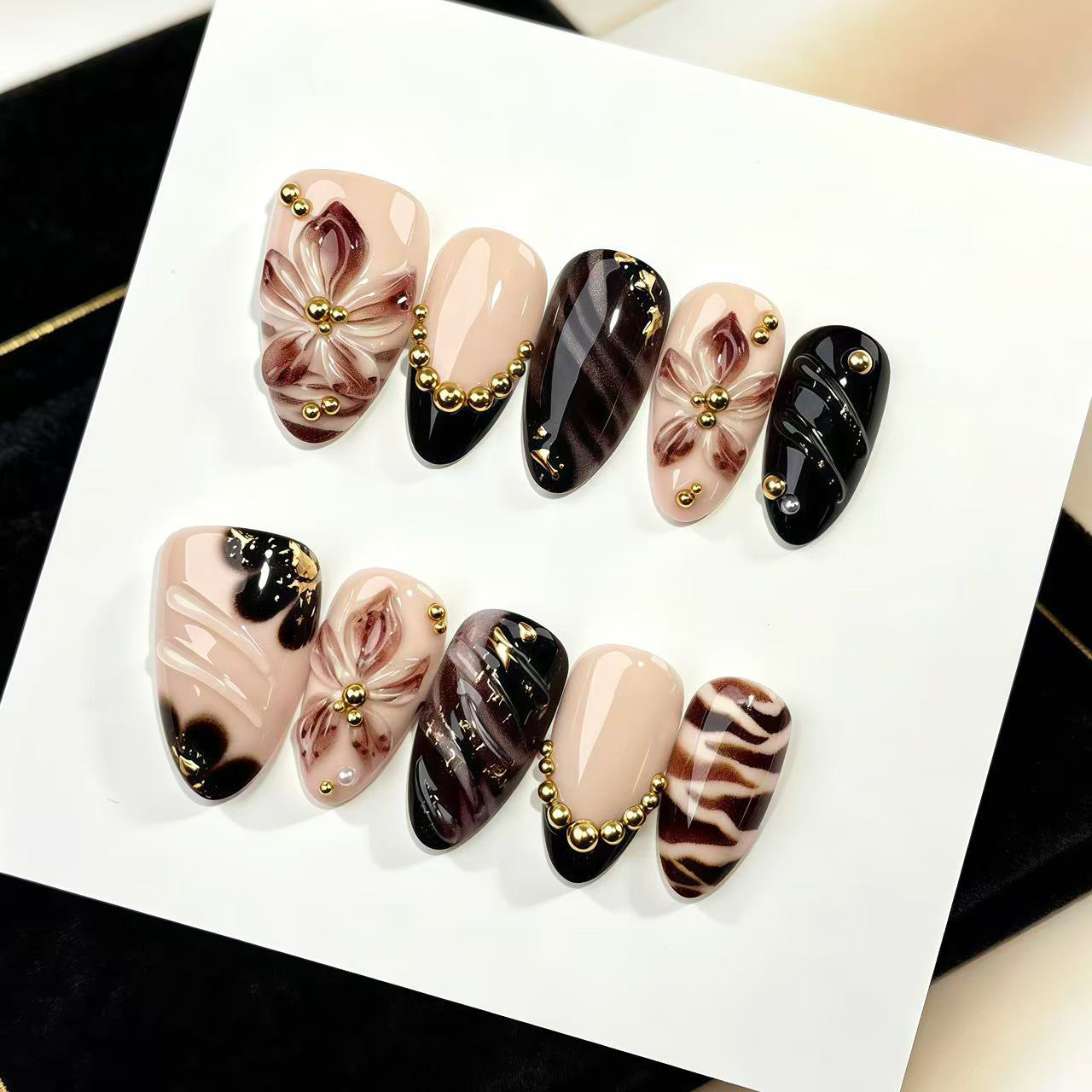 Lnk 3D Flowers Presson on Nails 10Pcs Medium Almond Nails