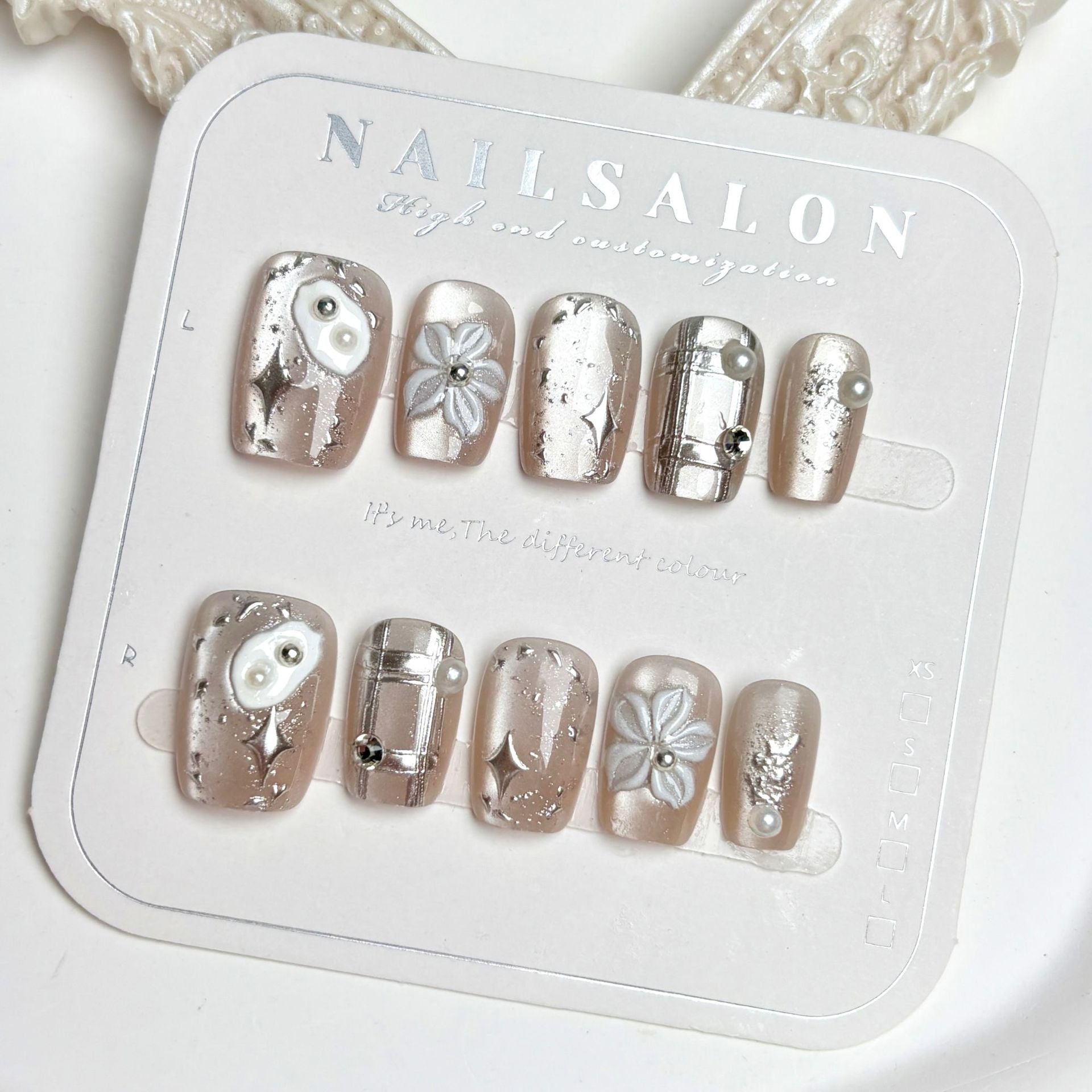White Moonlight Flowers（Handmade press on nails）/10Pcs Suqare Nails
