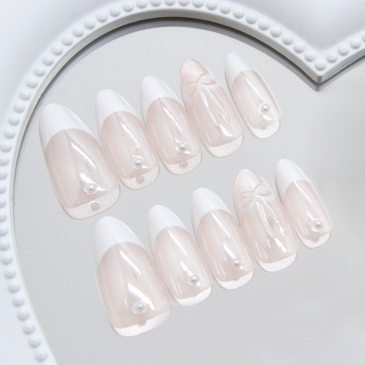 French Pearl Bow（Handmade press on nails）/10Pcs Almond Nails