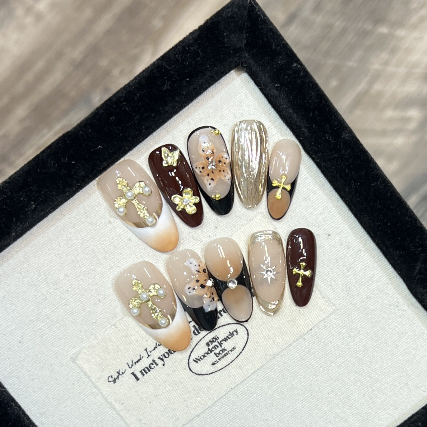 Cross Three-Dimensional Carved（Handmade press on nails）/10Pcs Almond Nails