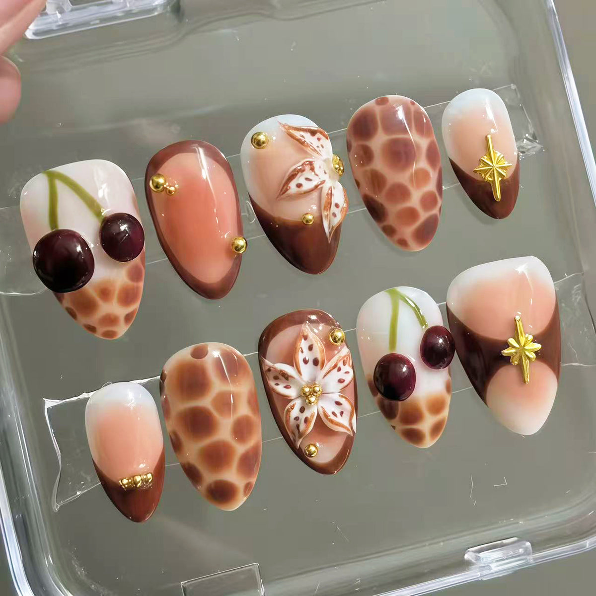 Amber 3D Flower Cherry Presson on Nails 10Pcs Medium Almond Nails